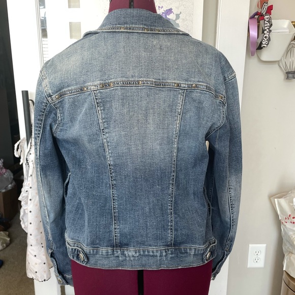 Rock & Republic Boxy Jean Jacket - Picture 2 of 2